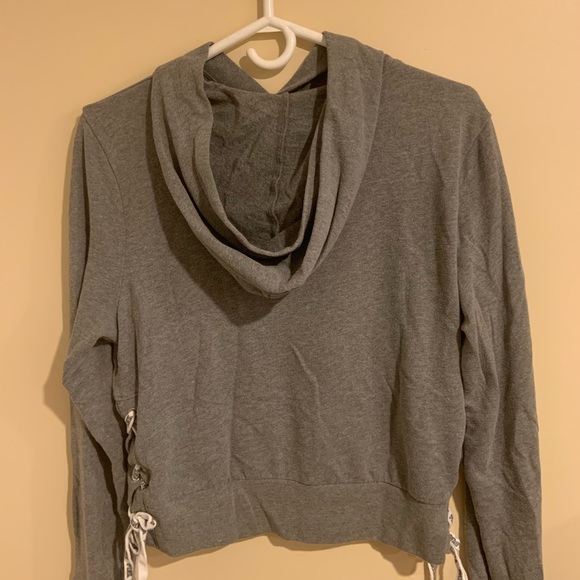 BLUE JAYS Sweater! - Picture 2 of 3